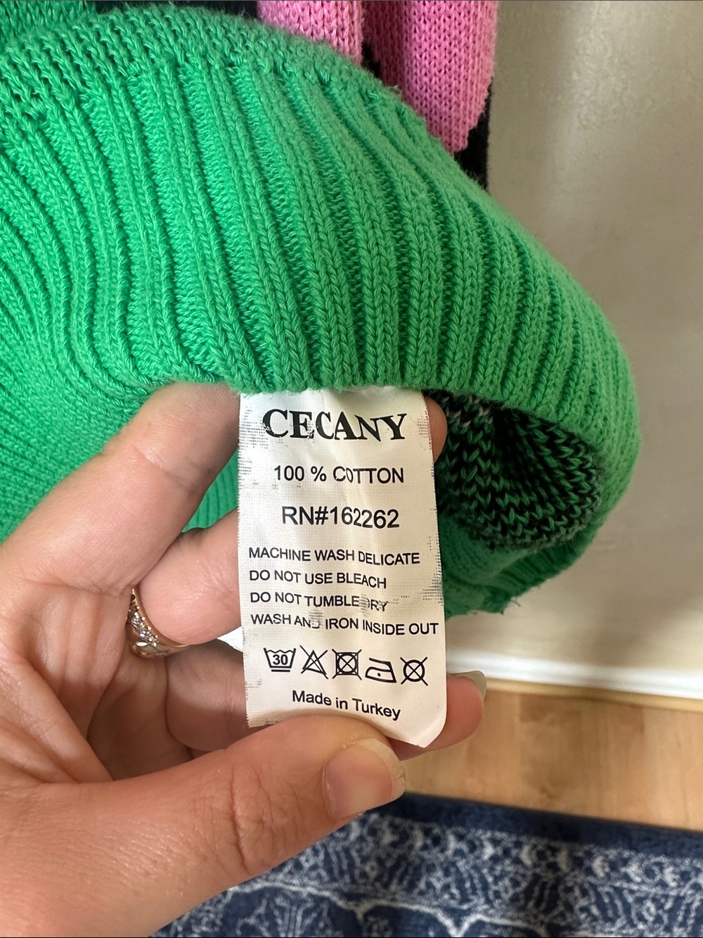 CECANY Cow Crewneck Sweater size medium - Picture 3 of 16